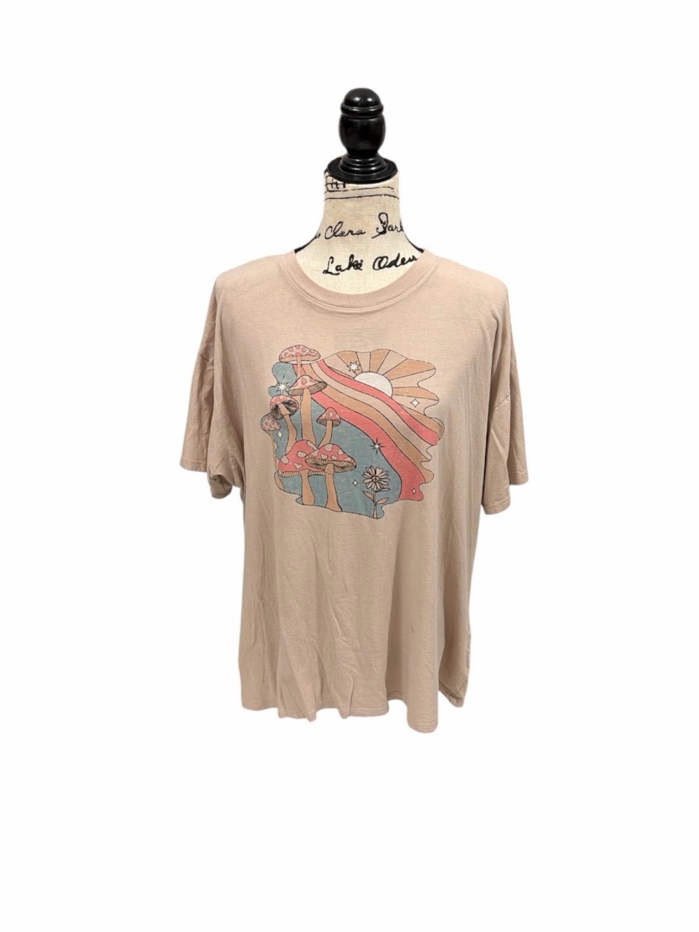 Torrid 00 Relaxed Fit Retro Mushroom Sun Graphic Tee Beige 100% Cotton